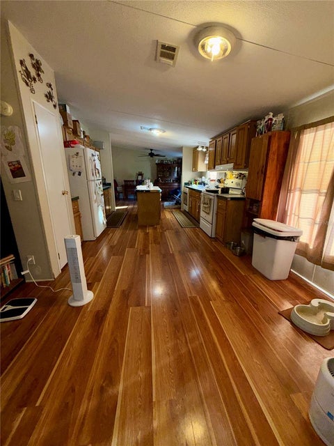 Tiny photo for 25207 Jefferson Street, Astatula, FL 34705 (MLS # G5119394)