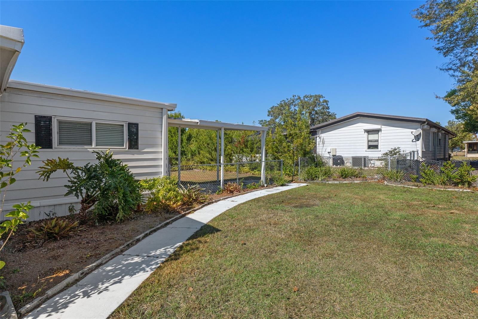 BROOKRIDGE COMM - Residential