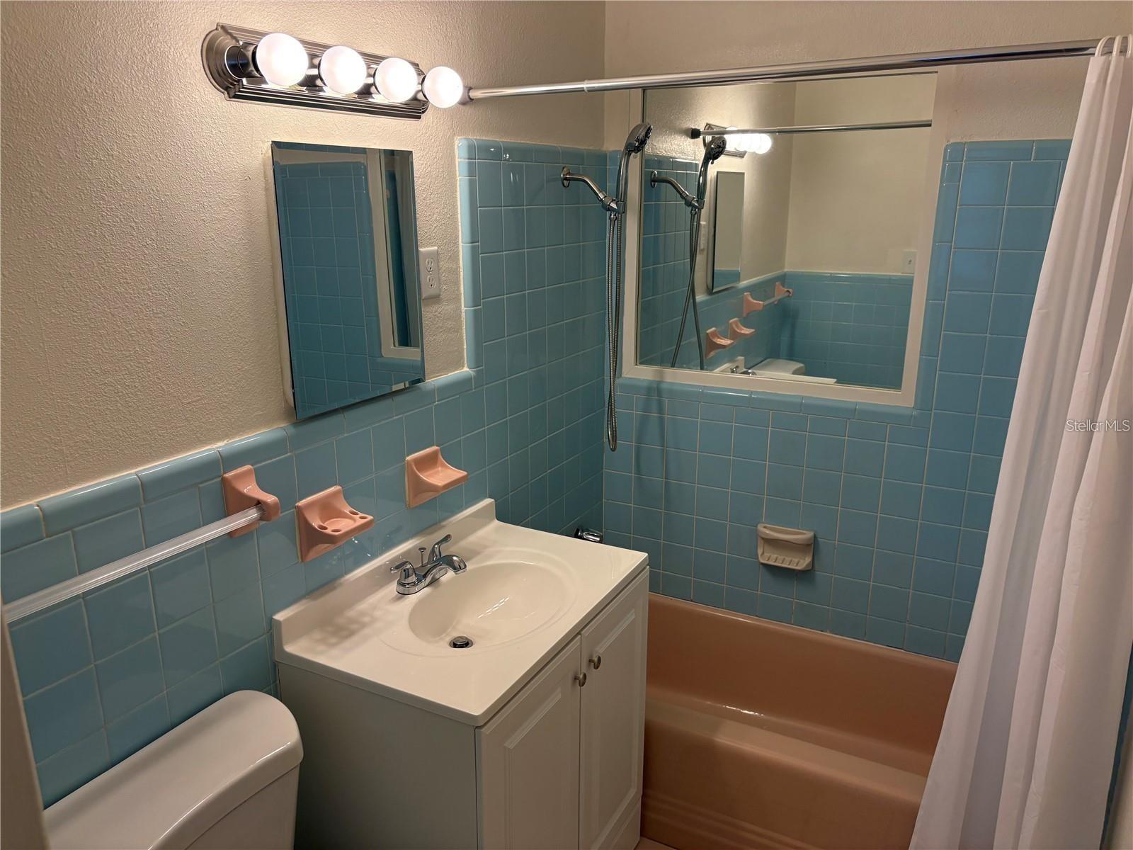 NEWTOWN HEIGHTS FIRST ADD TO - Residential Lease