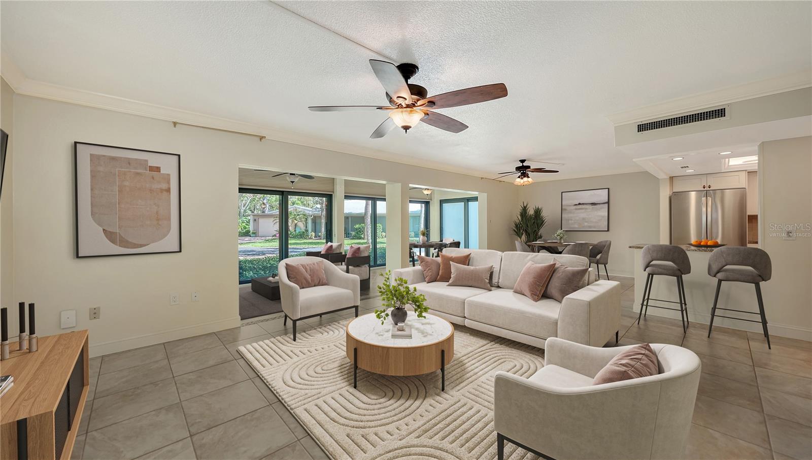 WHISPERING SANDS - Residential