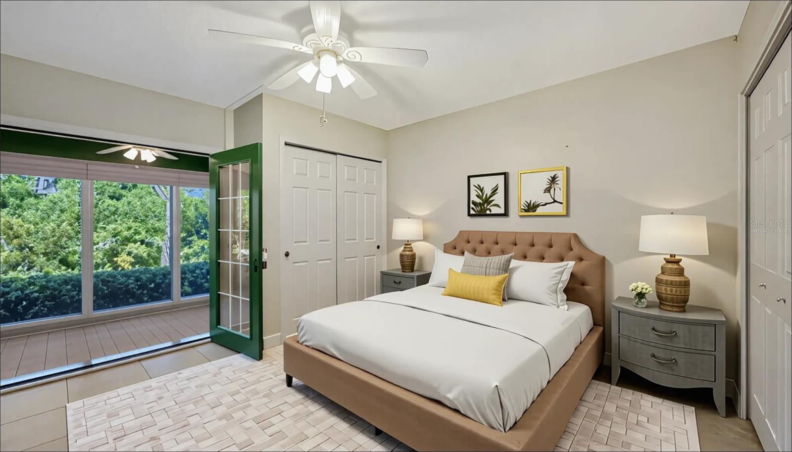 WHISPERING SANDS - Residential