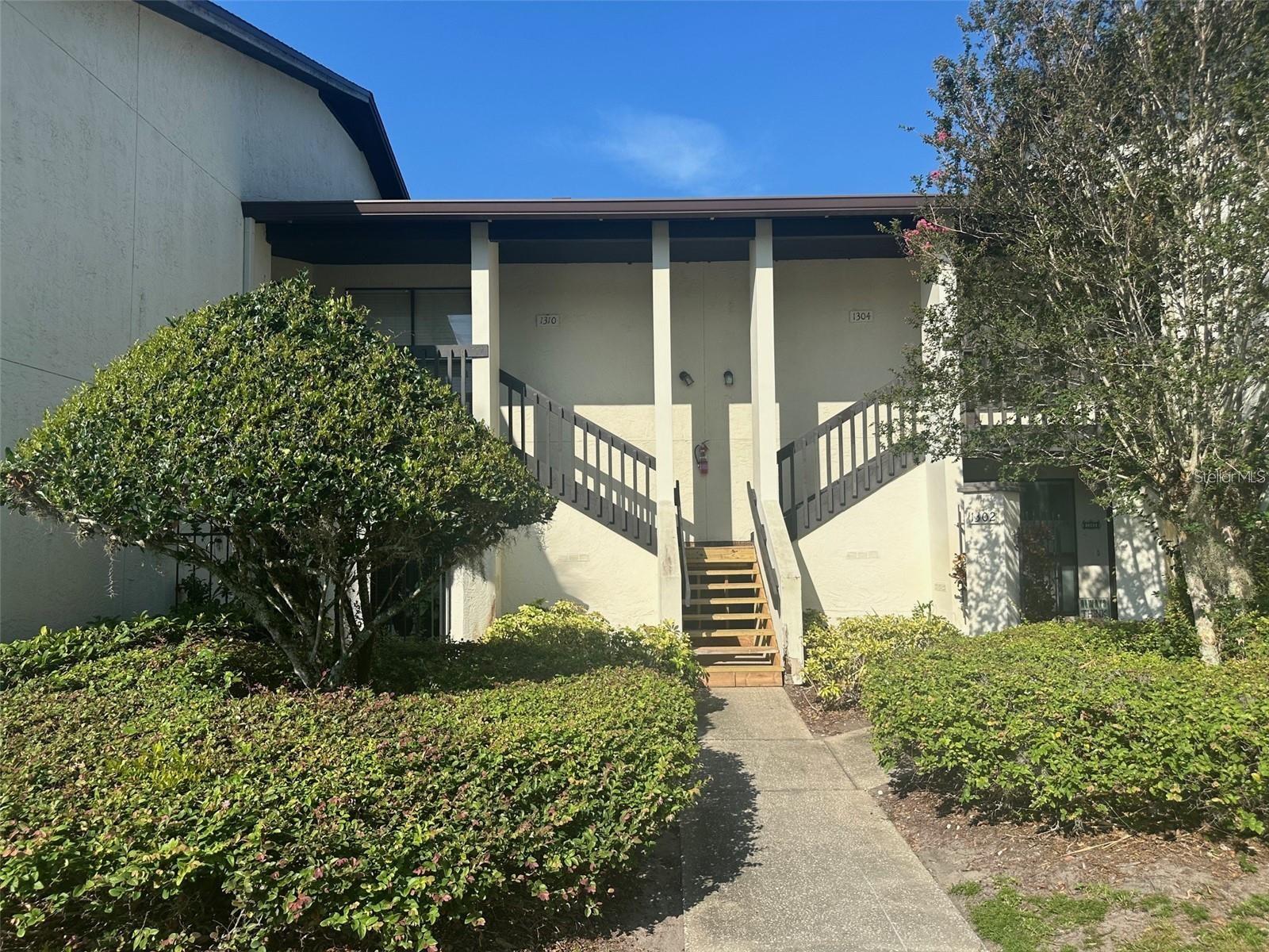 3 BR condo in R/C World at Country Walk. Updated kitchen, washer and dryer room, Split bedroom plan with a large master bedroom with double door entry, large walk-in closet, bath has his and her vanities, cabinets, and recessed lighting. Vaulted ceiling in living room, separate dining room with Tile floor, screened porch overlooking tennis courts, pool, and recreation. The condo is very convenient to UCF, Valencia and major highways