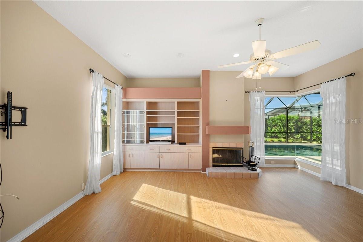 PERIDIA UNIT THREE - Residential