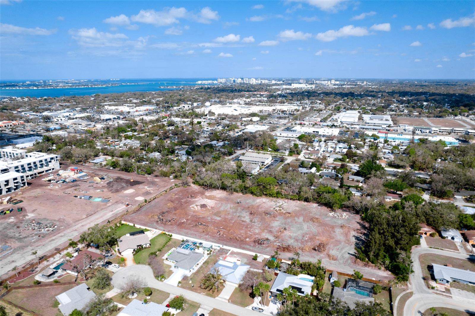 SARASOTA-VENICE CO RIVER SUB - Land