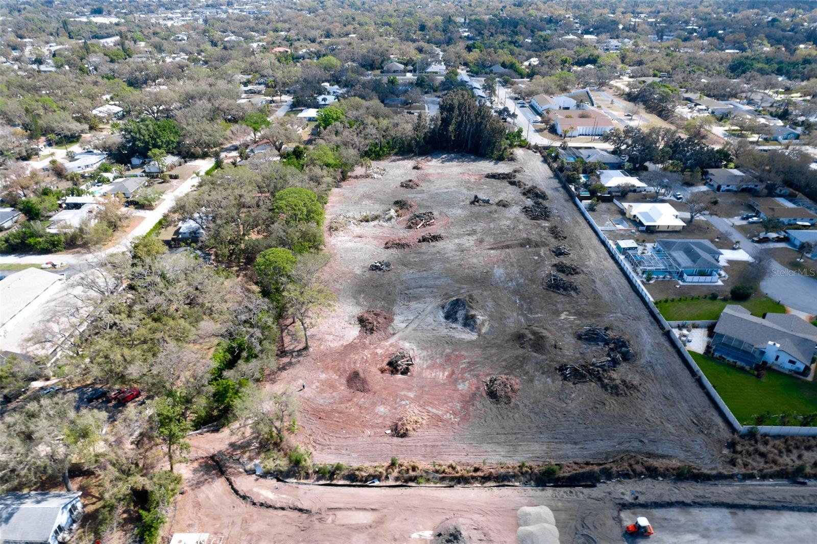 SARASOTA-VENICE CO RIVER SUB - Land