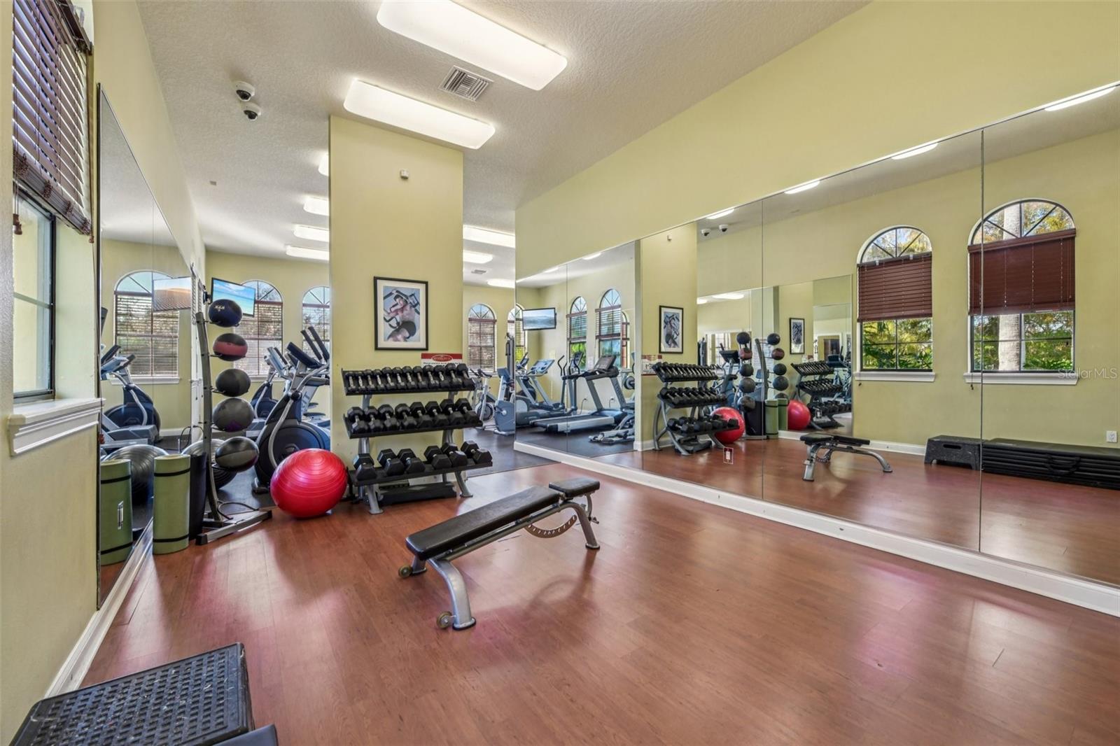 RIVIERA BELLA UN 9A - Residential