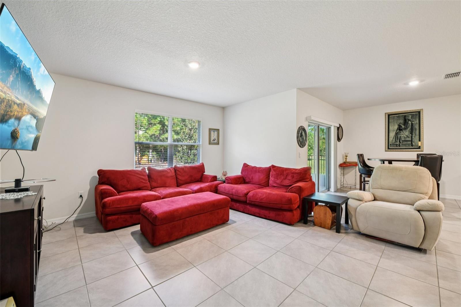 RIVIERA BELLA UN 9A - Residential