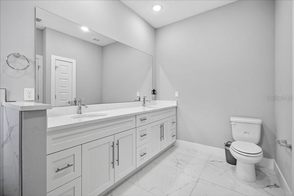 PALM COAST/BERNARD MDWS SEC 81 - Residential Lease