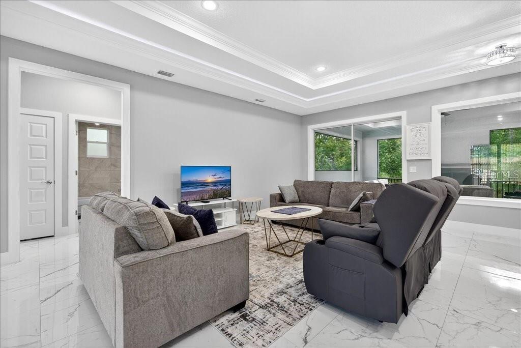 PALM COAST/BERNARD MDWS SEC 81 - Residential Lease