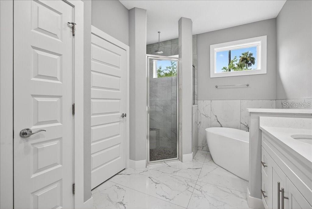 PALM COAST/BERNARD MDWS SEC 81 - Residential Lease