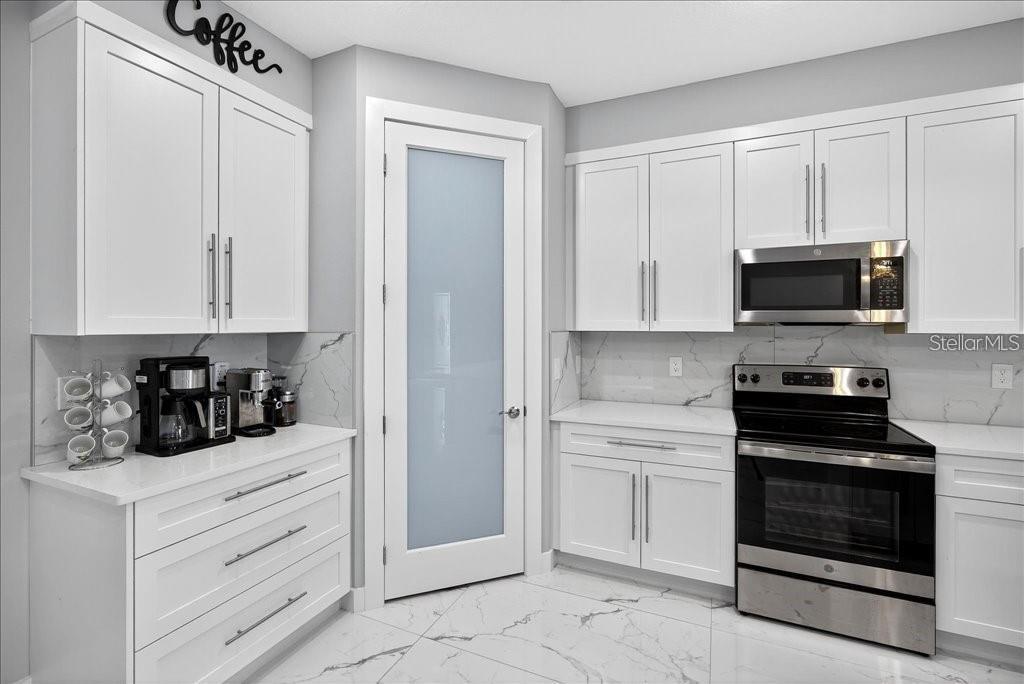 PALM COAST/BERNARD MDWS SEC 81 - Residential Lease