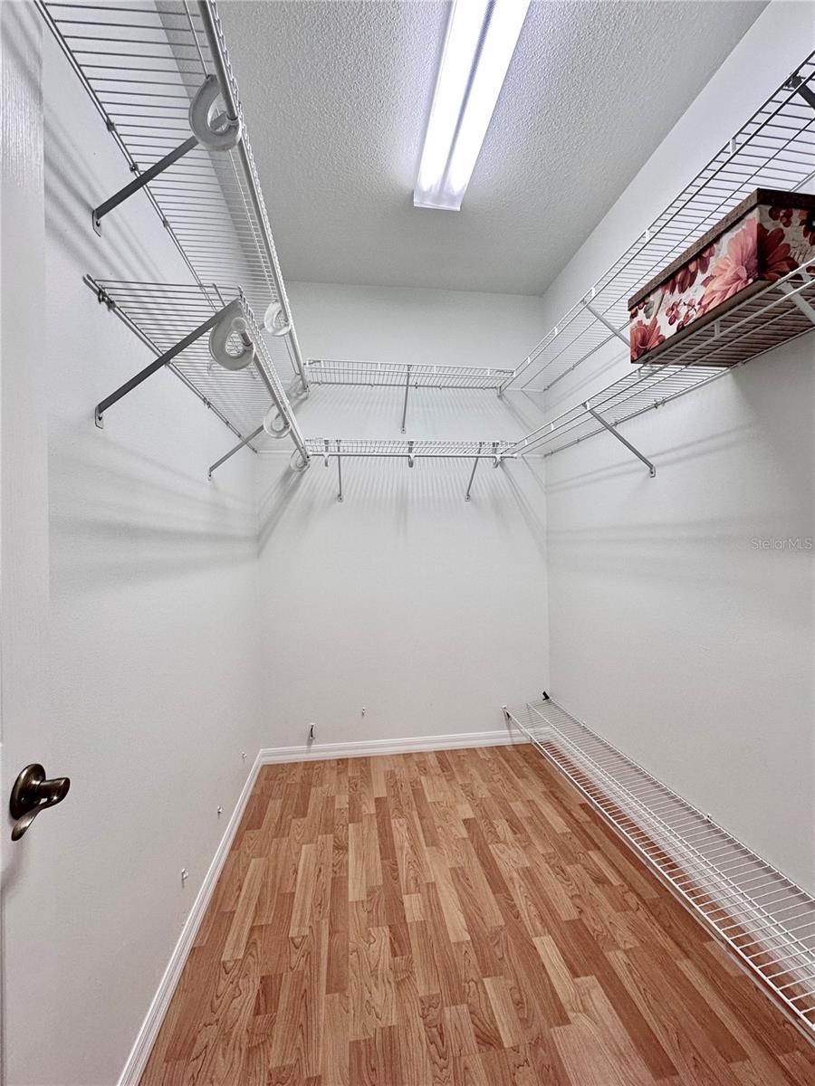 PINE LAKES - Residential