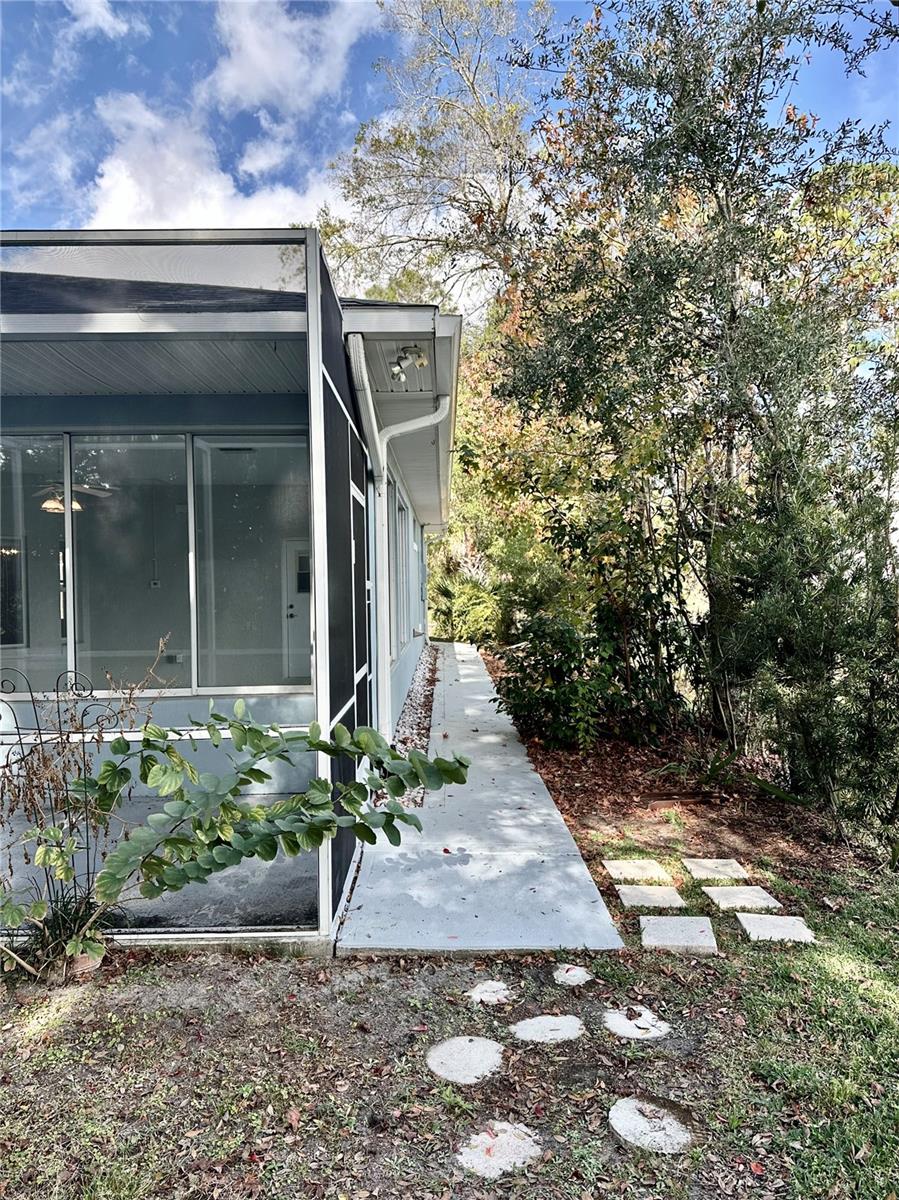 PINE LAKES - Residential