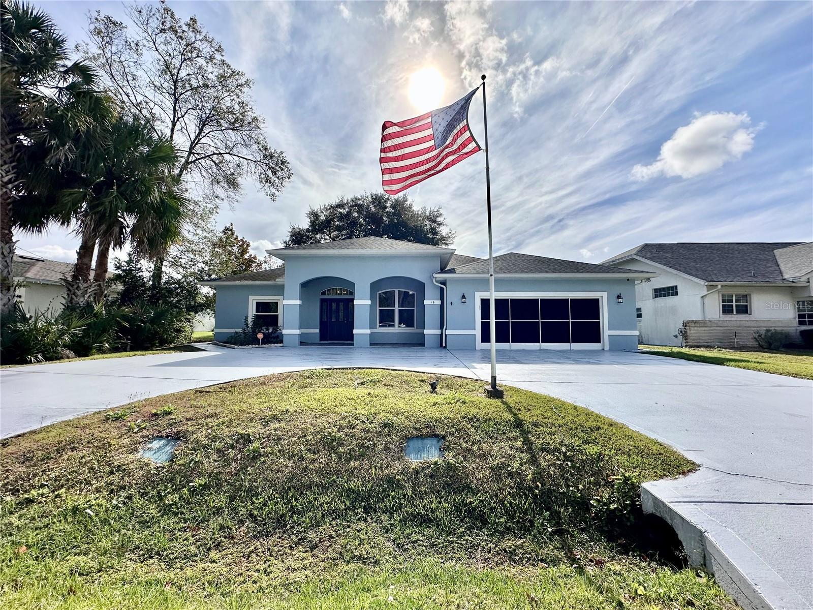 PINE LAKES - Residential