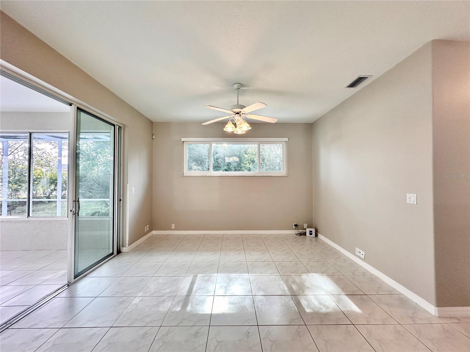 PINE LAKES - Residential