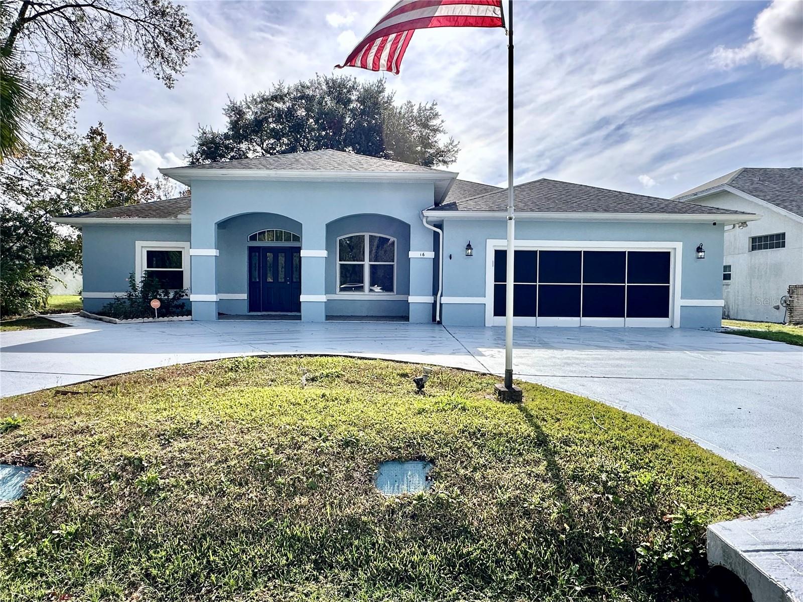 PINE LAKES - Residential