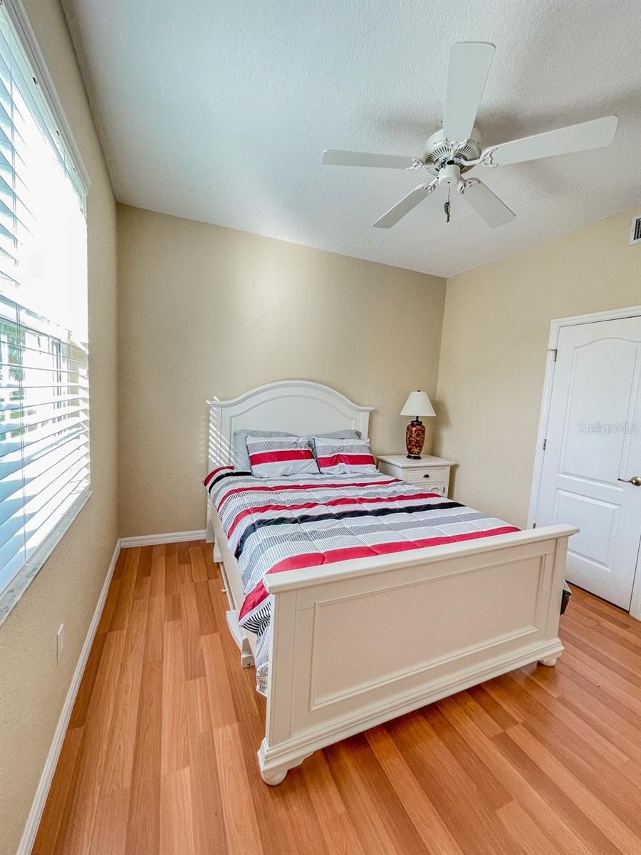 AUBURN LAKES - Residential Lease