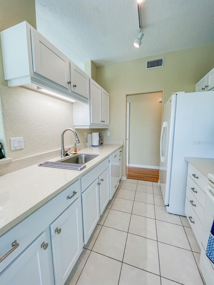 AUBURN LAKES - Residential Lease