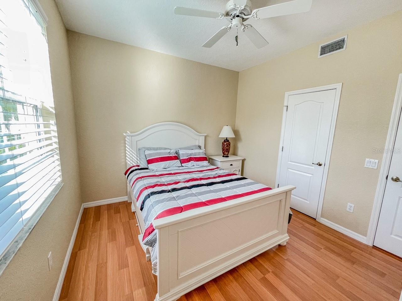 AUBURN LAKES - Residential Lease