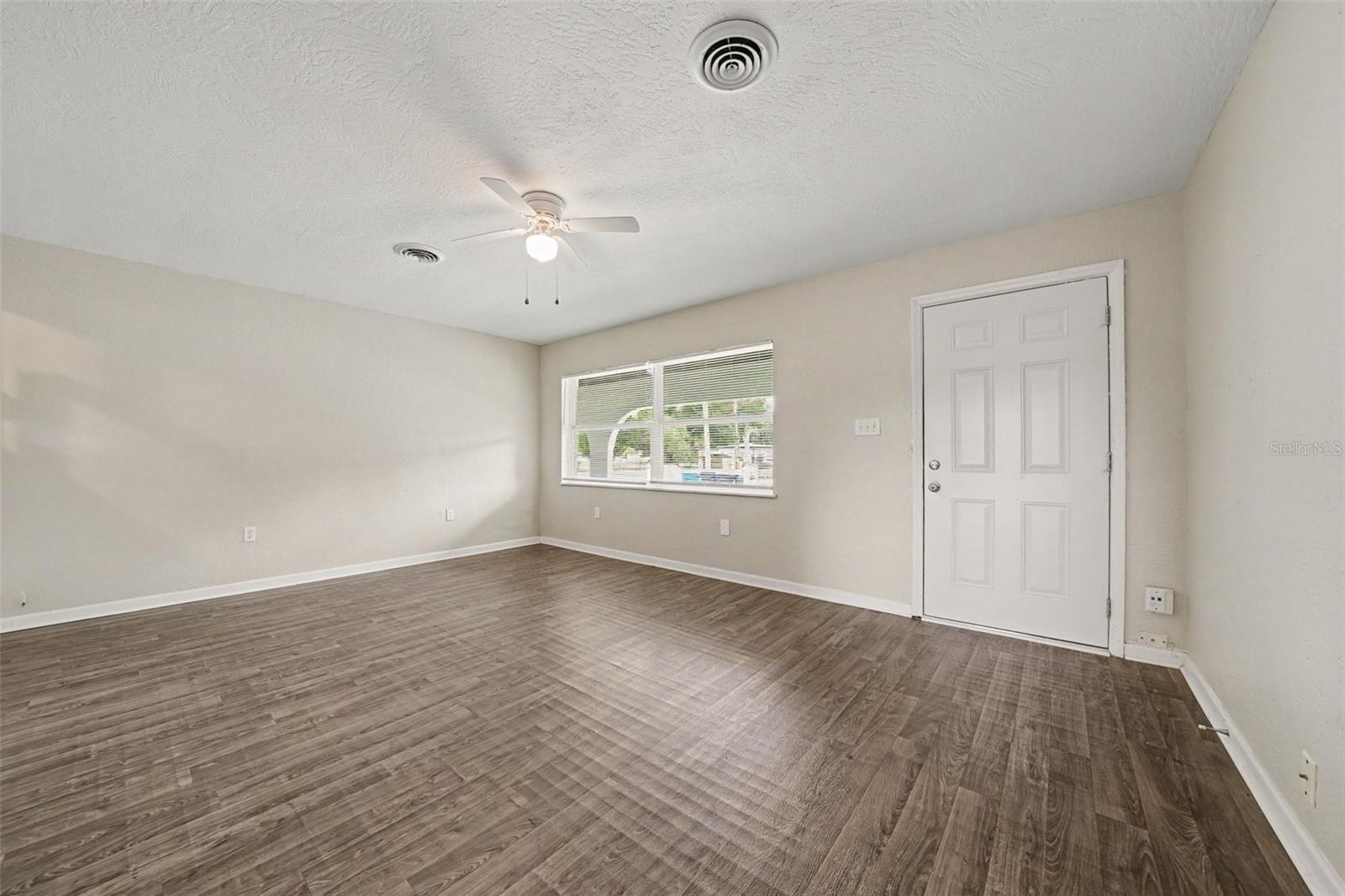 4207 WD JUDGE DRIVE W