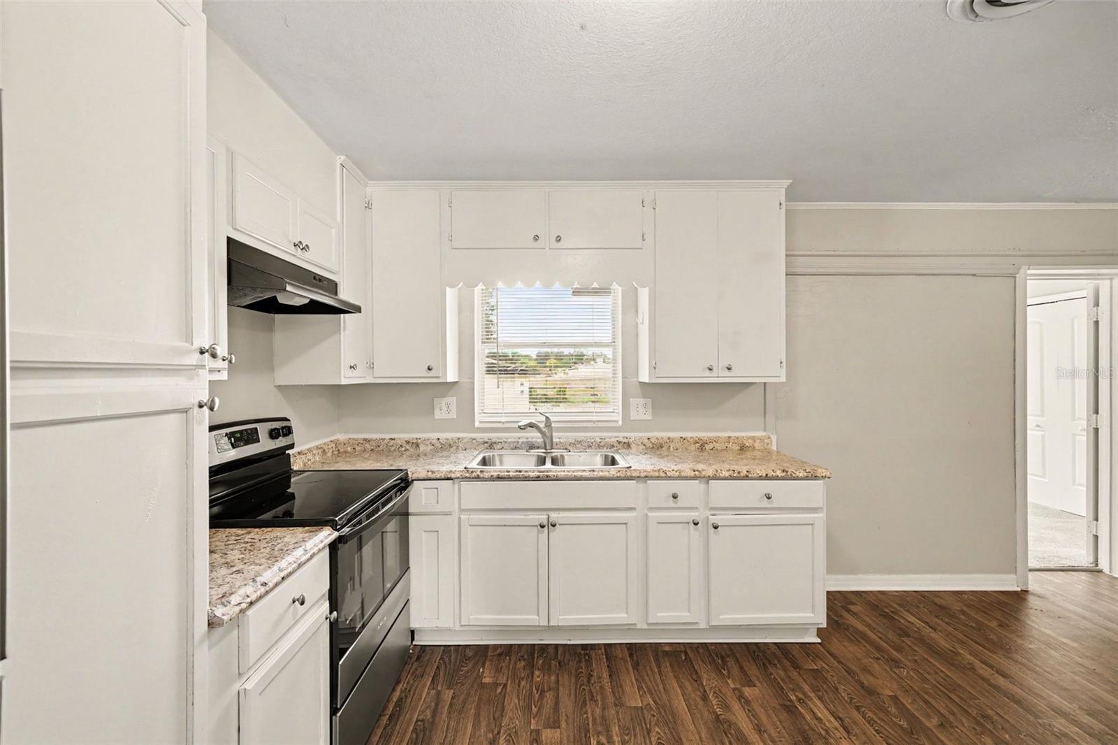 4207 WD JUDGE DRIVE W