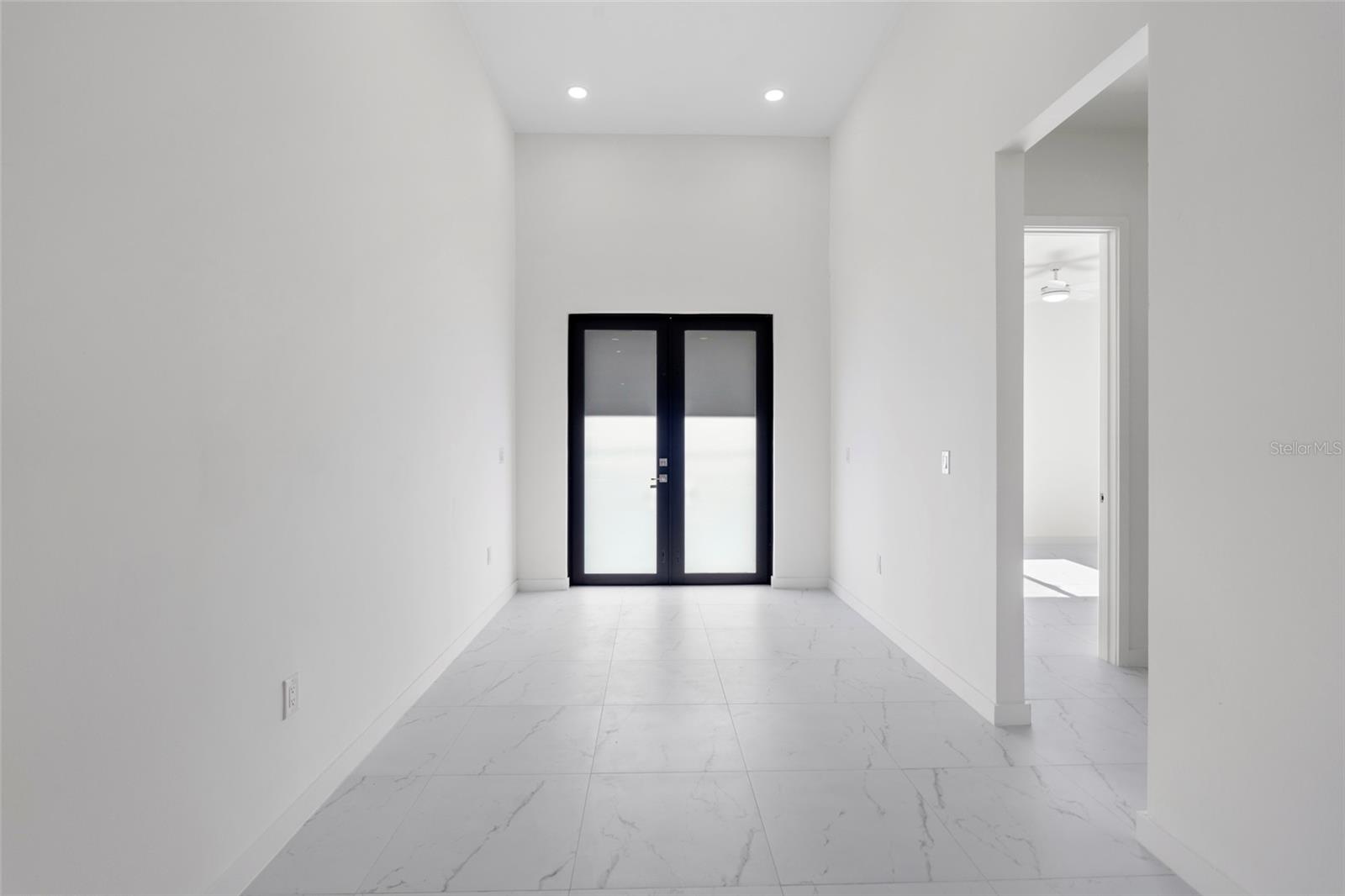 4002 NW 38TH STREET