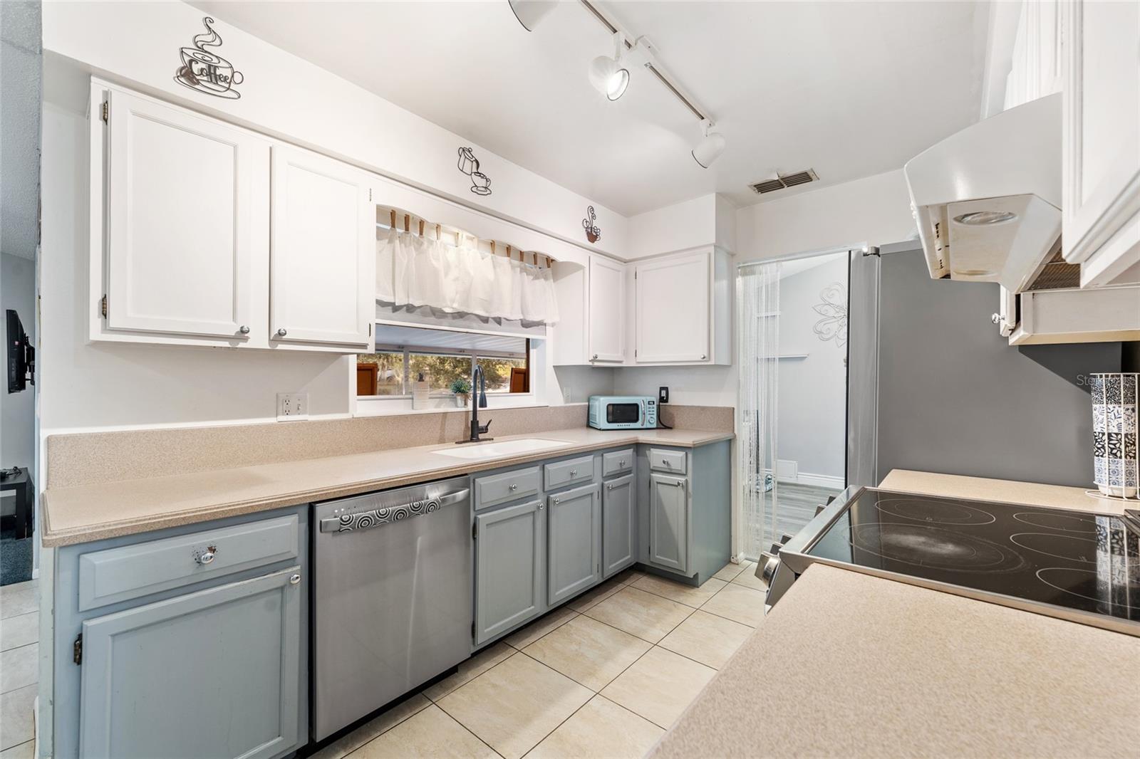 TUSCAWILLA RIDGE - Residential