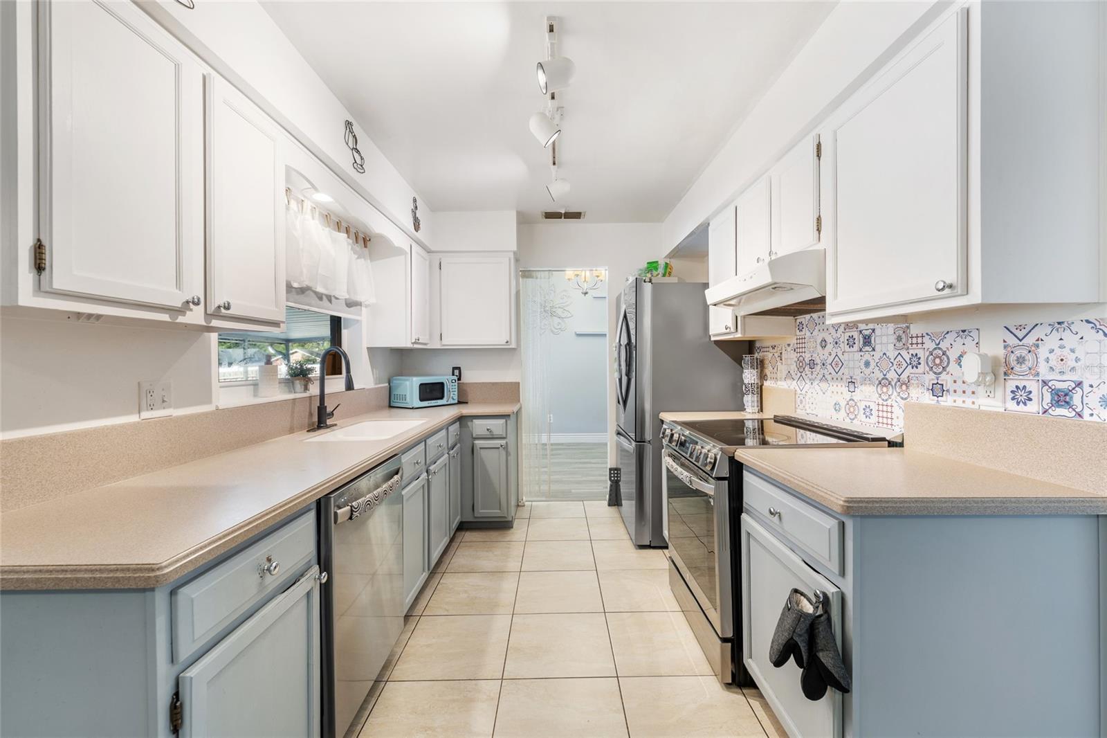 TUSCAWILLA RIDGE - Residential
