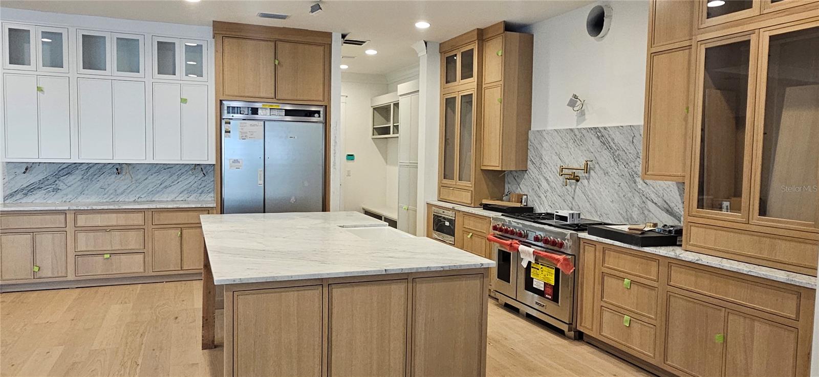 DAVIS ISLANDS PB10 PG52 TO 57 - Residential