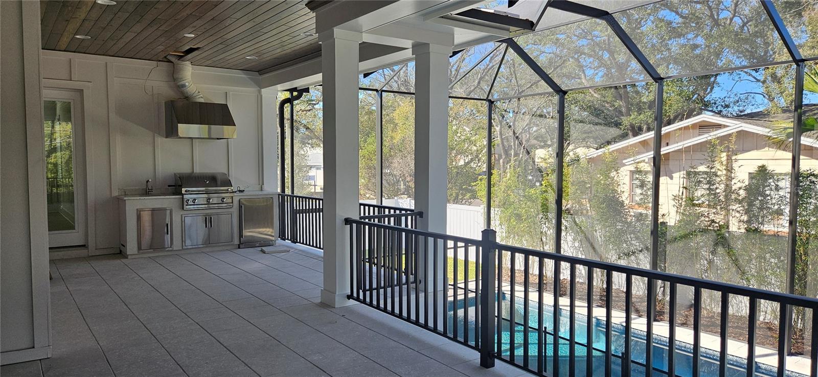 DAVIS ISLANDS PB10 PG52 TO 57 - Residential