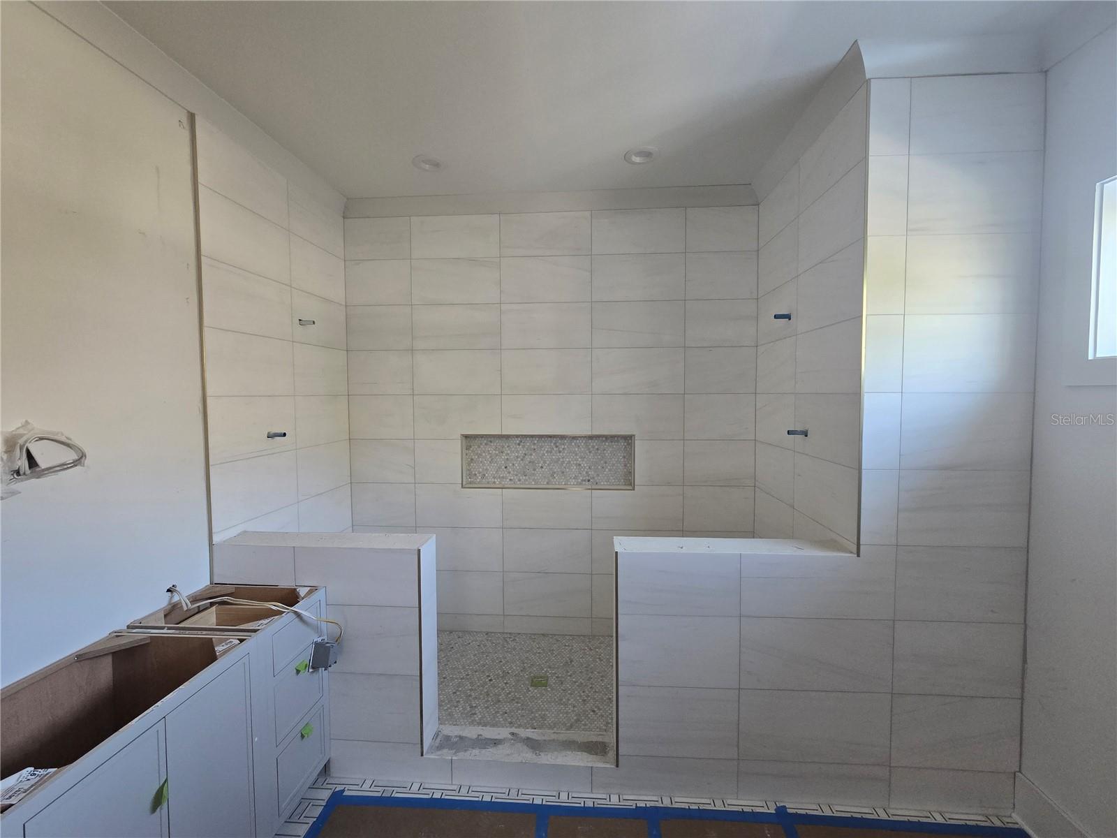 DAVIS ISLANDS PB10 PG52 TO 57 - Residential