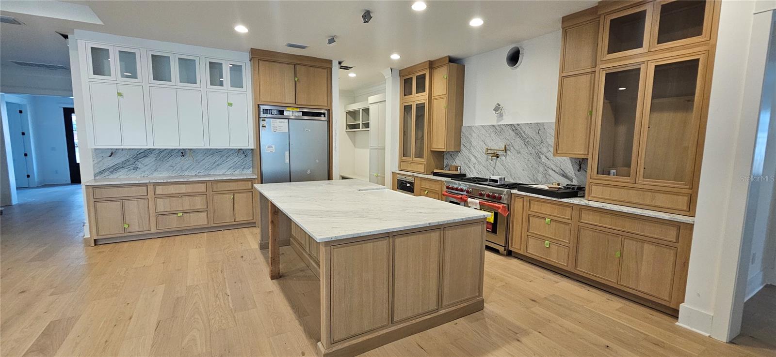 DAVIS ISLANDS PB10 PG52 TO 57 - Residential