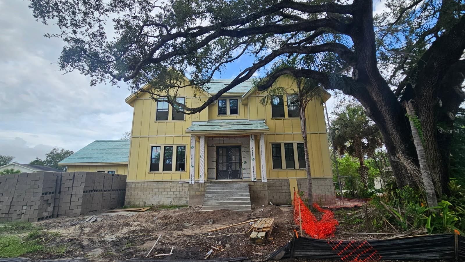 515 BOSPHOROUS AVENUE