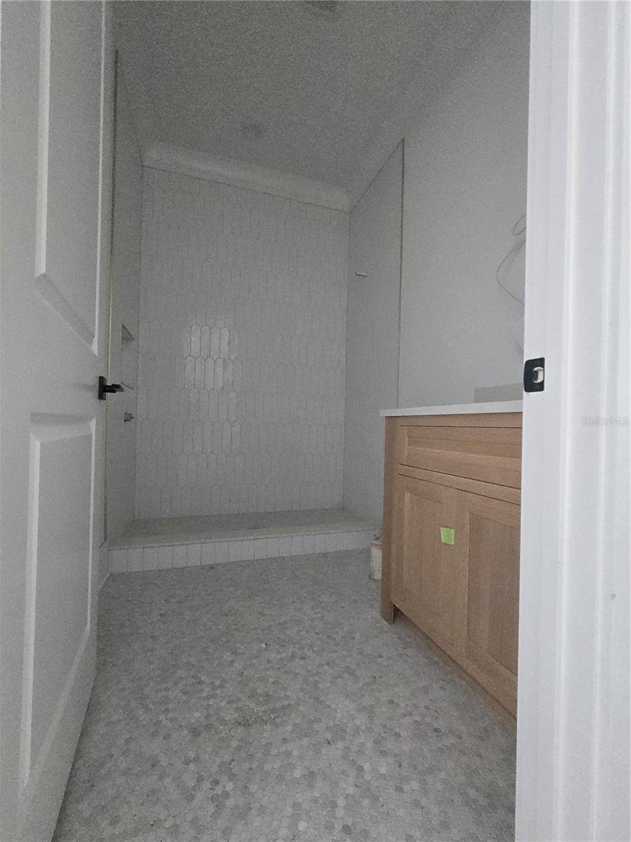 DAVIS ISLANDS PB10 PG52 TO 57 - Residential