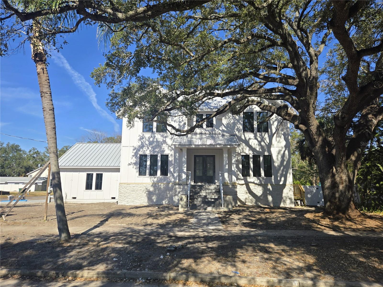 DAVIS ISLANDS PB10 PG52 TO 57 - Residential