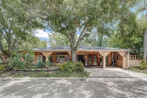 Photo of 4601 Burkett Circle, Tampa, FL 33634 (MLS # TB8419458) Photo of 4601 Burkett Circle, Tampa, FL 33634 (MLS # TB8419458)