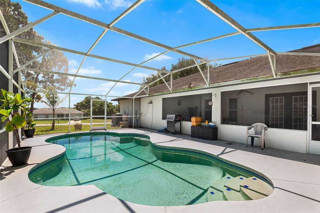 Photo of 2861 Pond View Drive, Haines City, FL 33844 (MLS # L4960500)