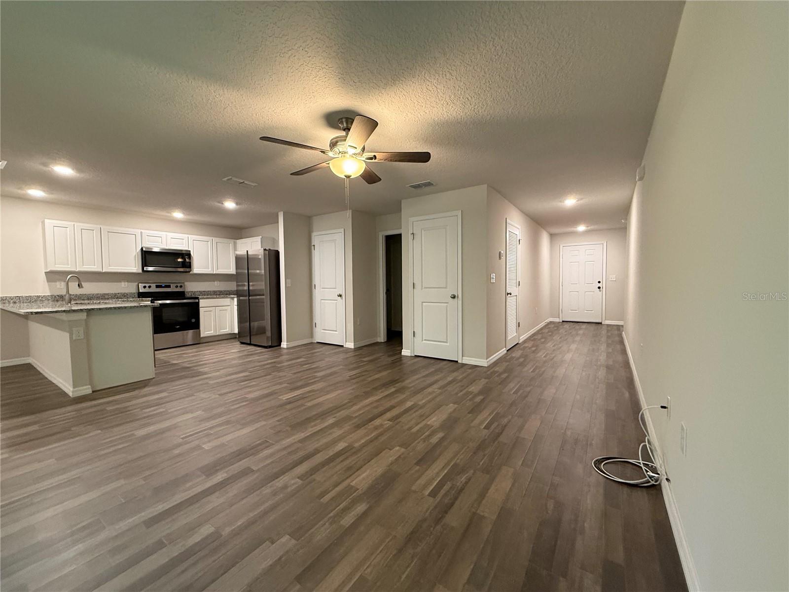 1399 W CARY DRIVE