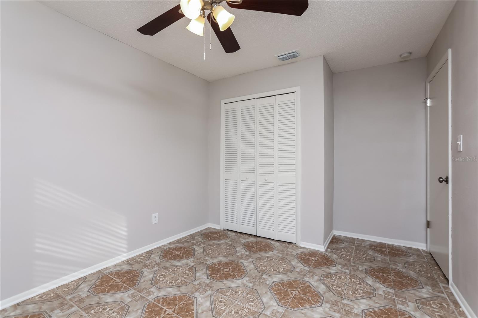 KENSINGTON SEC 03 - Residential Lease