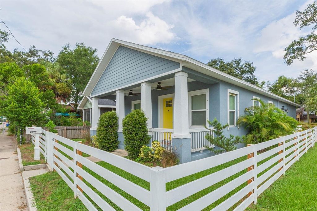 Photo of 2901 N Blvd, Tampa, FL 33602 (MLS # TB8474581)