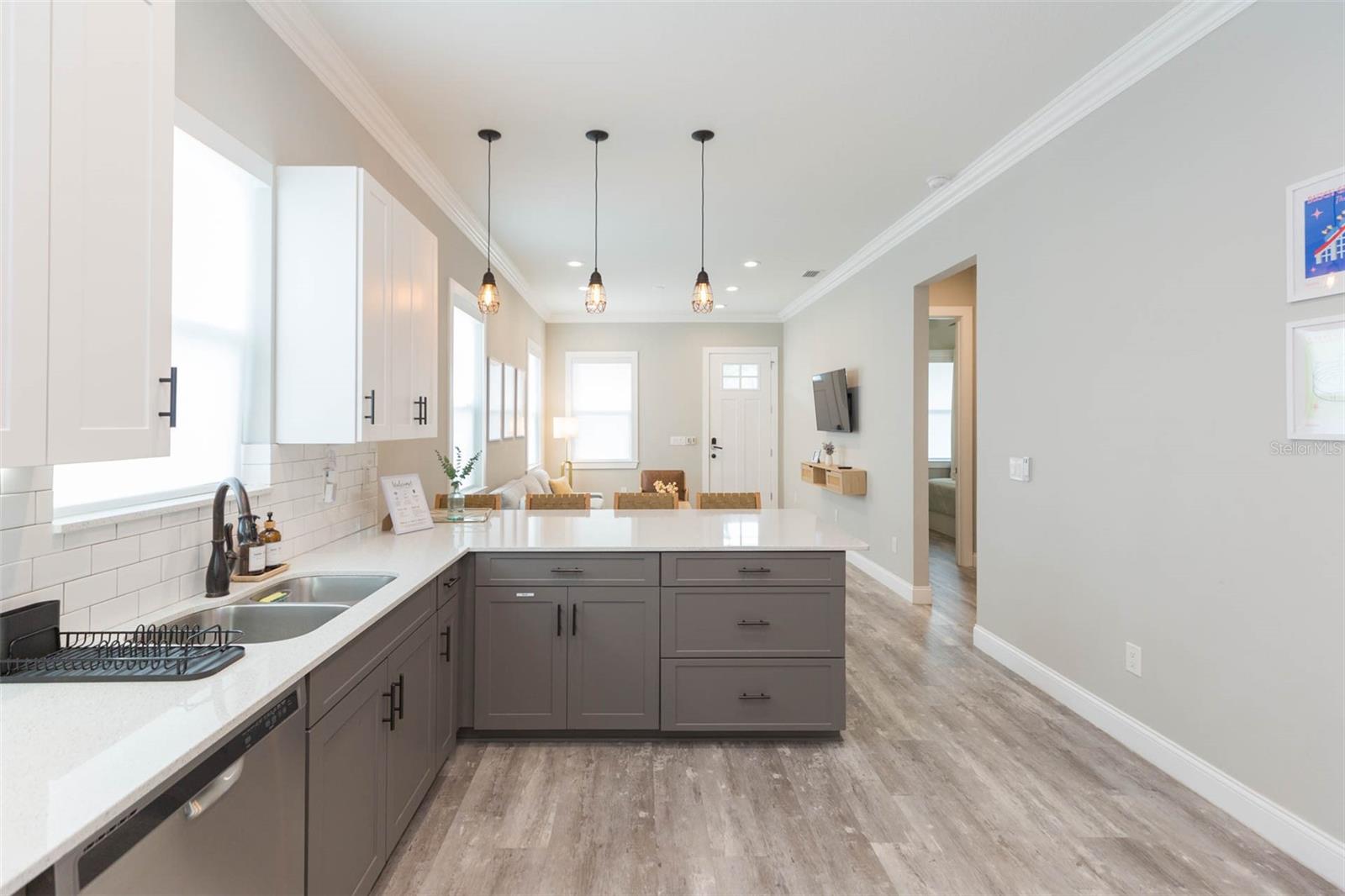 BLACKS W C SECOND ADD CO - Residential Income