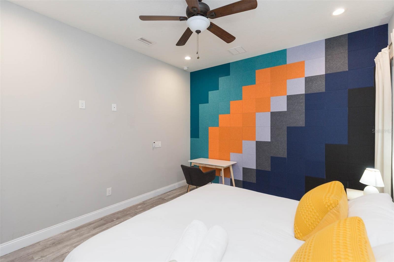 BLACKS W C SECOND ADD CO - Residential Income