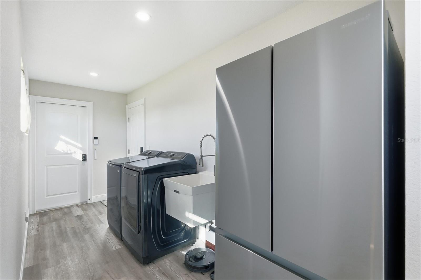 ROTONDA SANDS - Residential