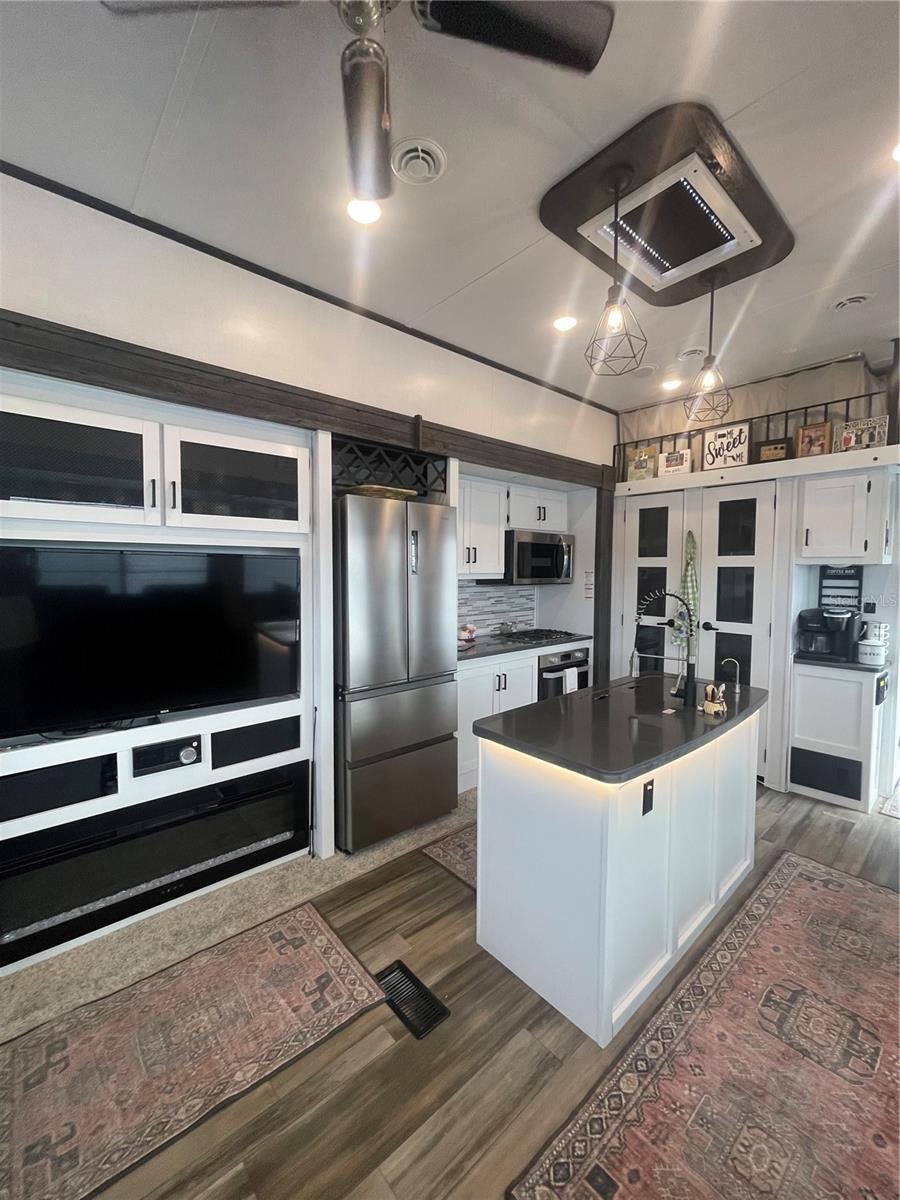 KOVE ESTATES COOP - Residential