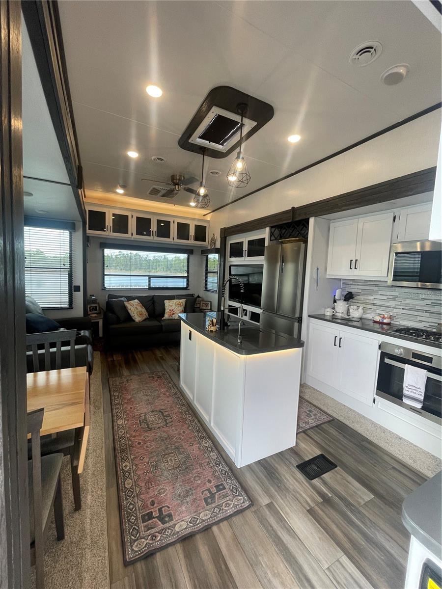 KOVE ESTATES COOP - Residential