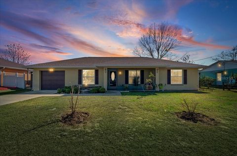 Photo of 12 Pine Trace Terrace, Ocala, FL 34472 (MLS # OM717375)