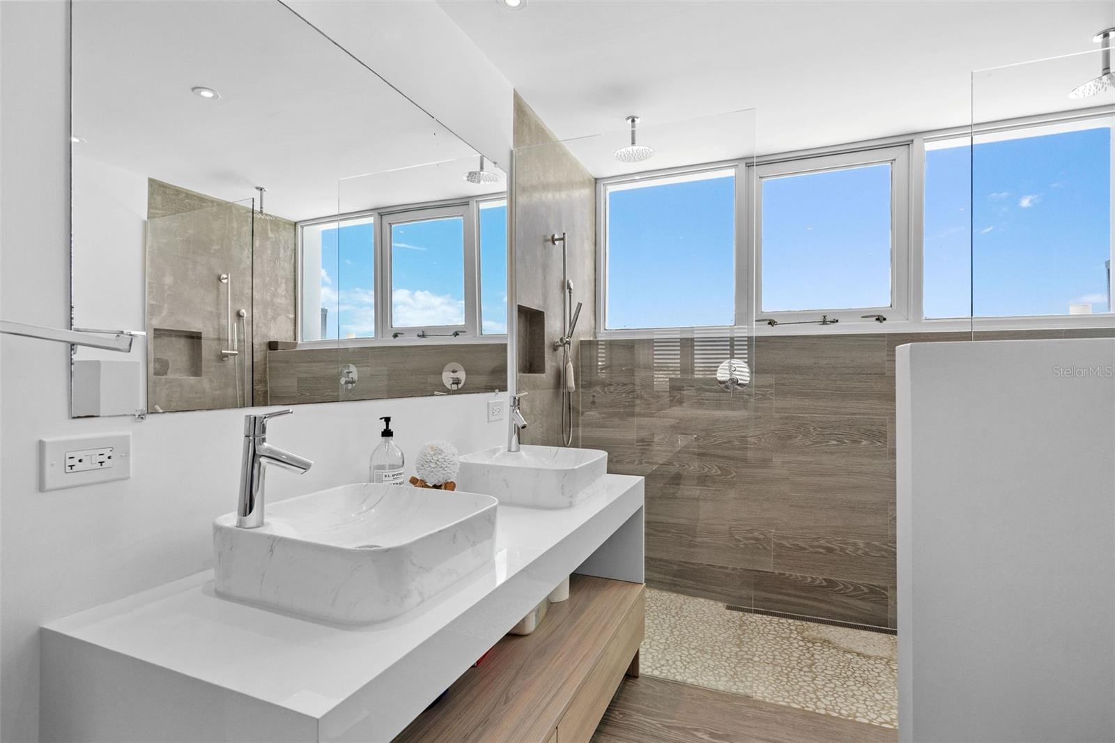 OCEAN PARK - Residential