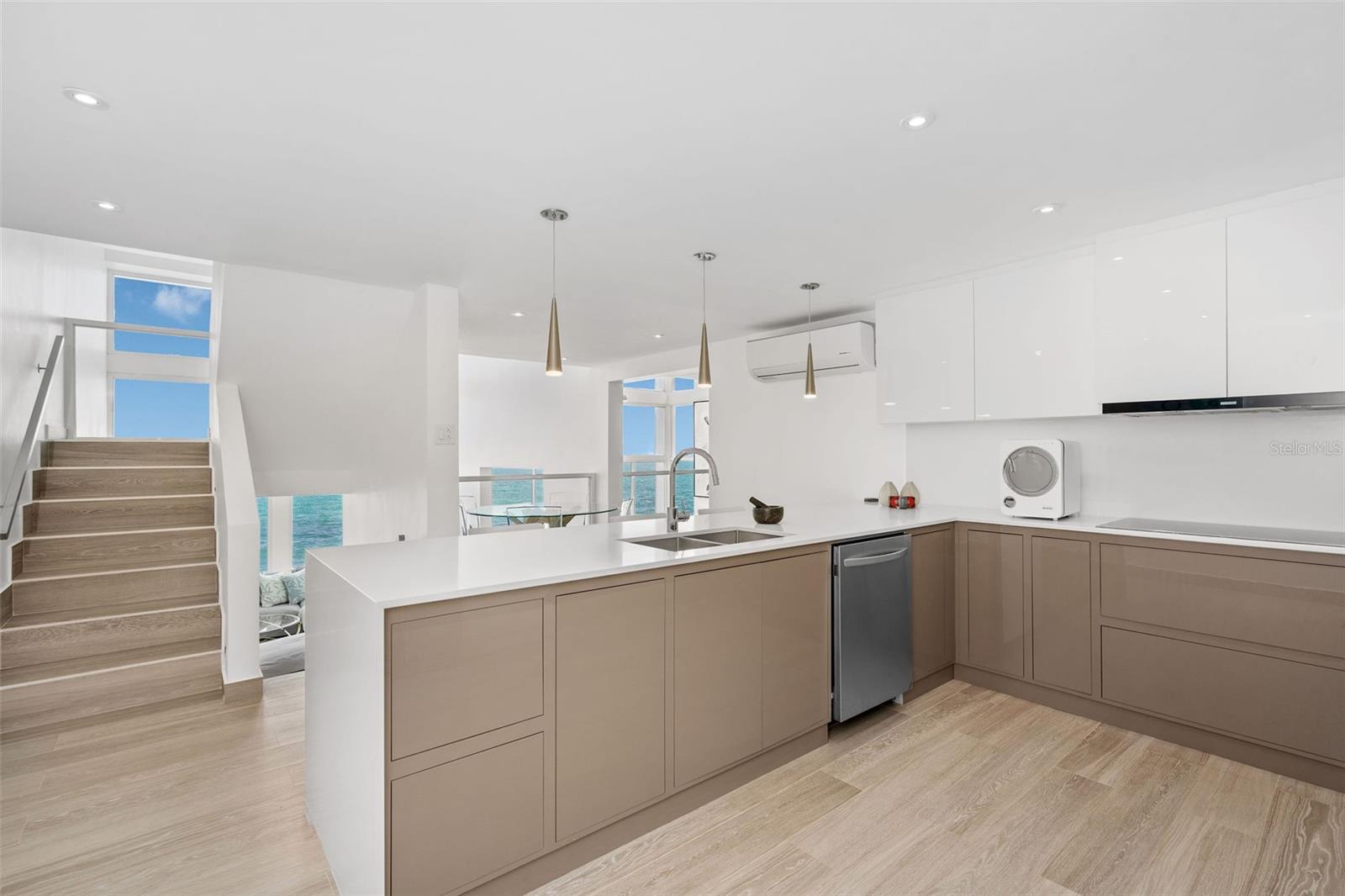 OCEAN PARK - Residential