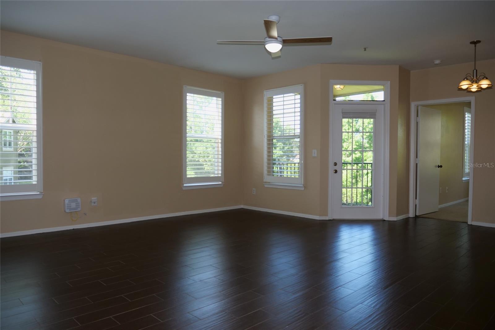 413 SUMMIT RIDGE PLACE 215