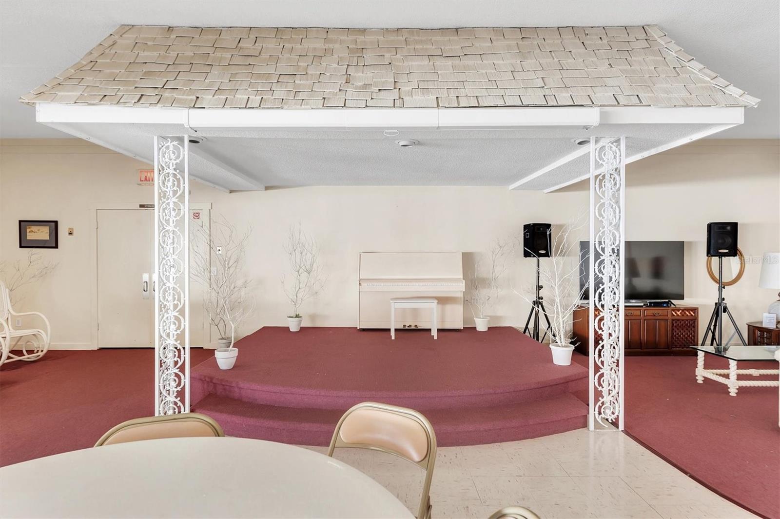 ROTHMOOR ESTATES CONDO - Residential